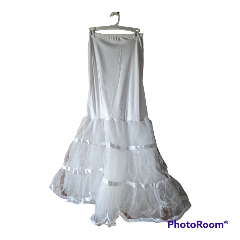 Trumpet mermaid petticoat NWOT